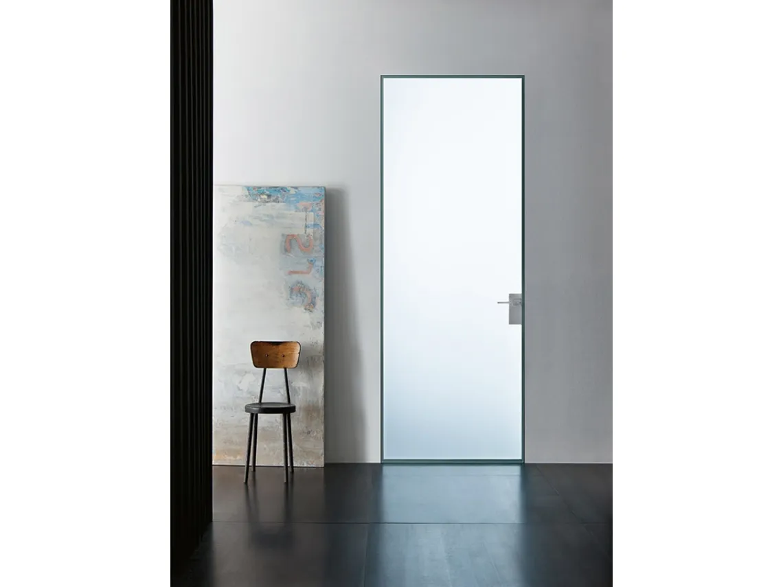 Porta per interni Rasovetro 55s in vetro con telaio in alluminio di Lualdi
